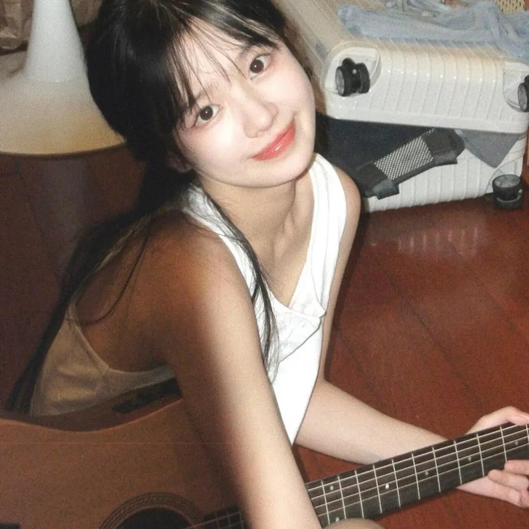 我那热辣滚烫的婚姻刚离婚，五个女神未婚妻倒追我